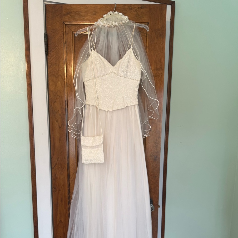Alfred Angelo White Wedding Dress with Veil